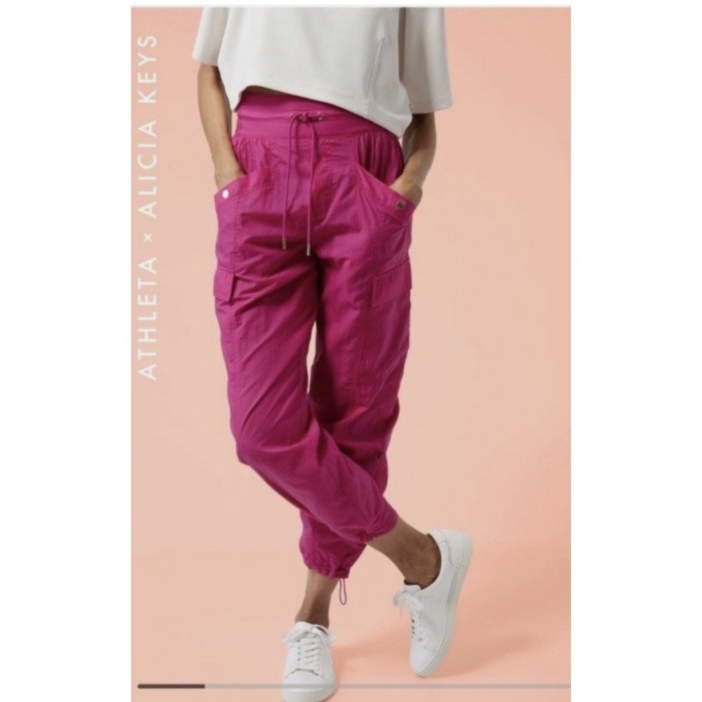 Athleta X Alicia Keys Utility Cargo Pants Women's Sz 16 Fuchsia activewear